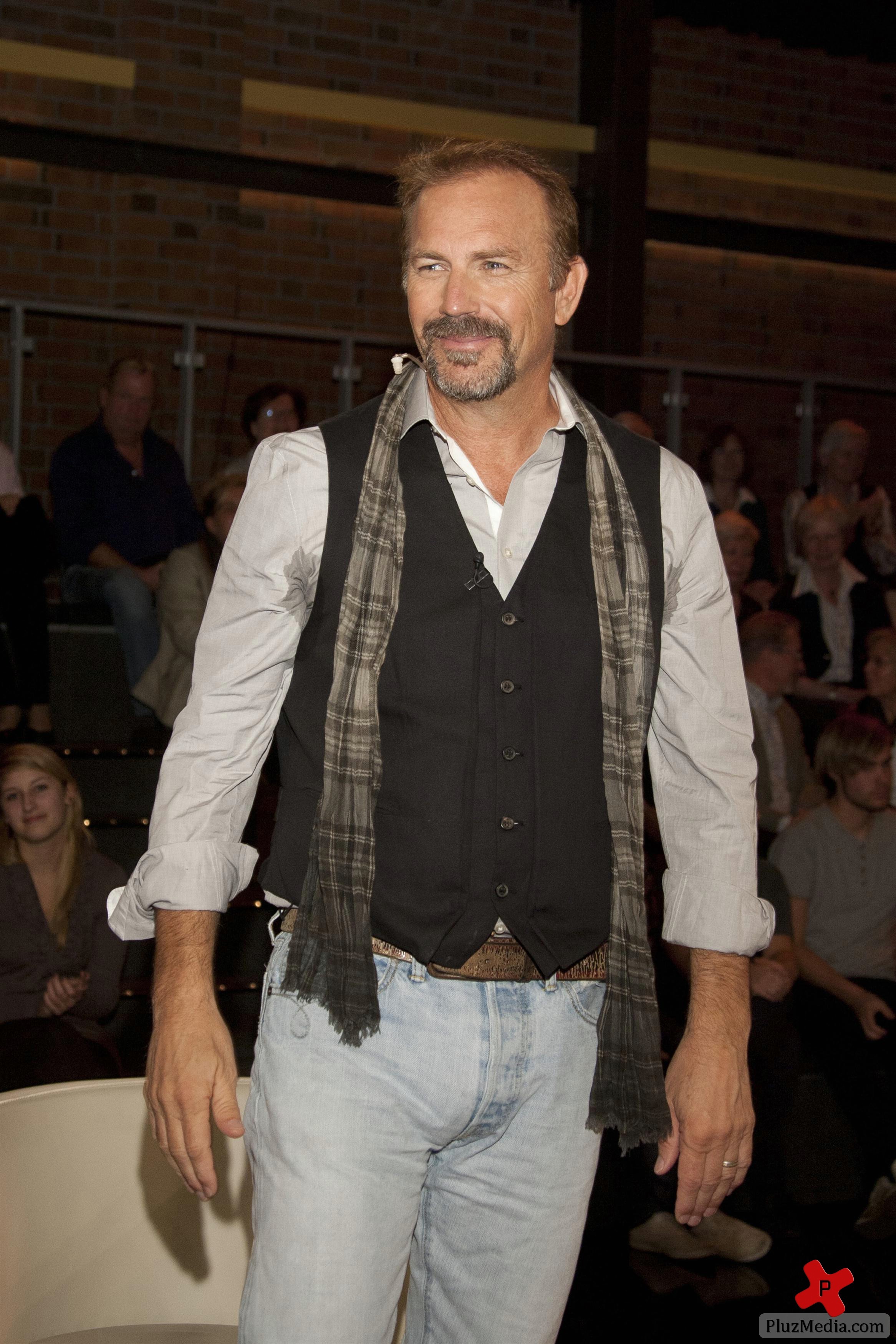 Kevin Costner at a photocall for the ZDF show 'Markus Lanz' | Picture 83707